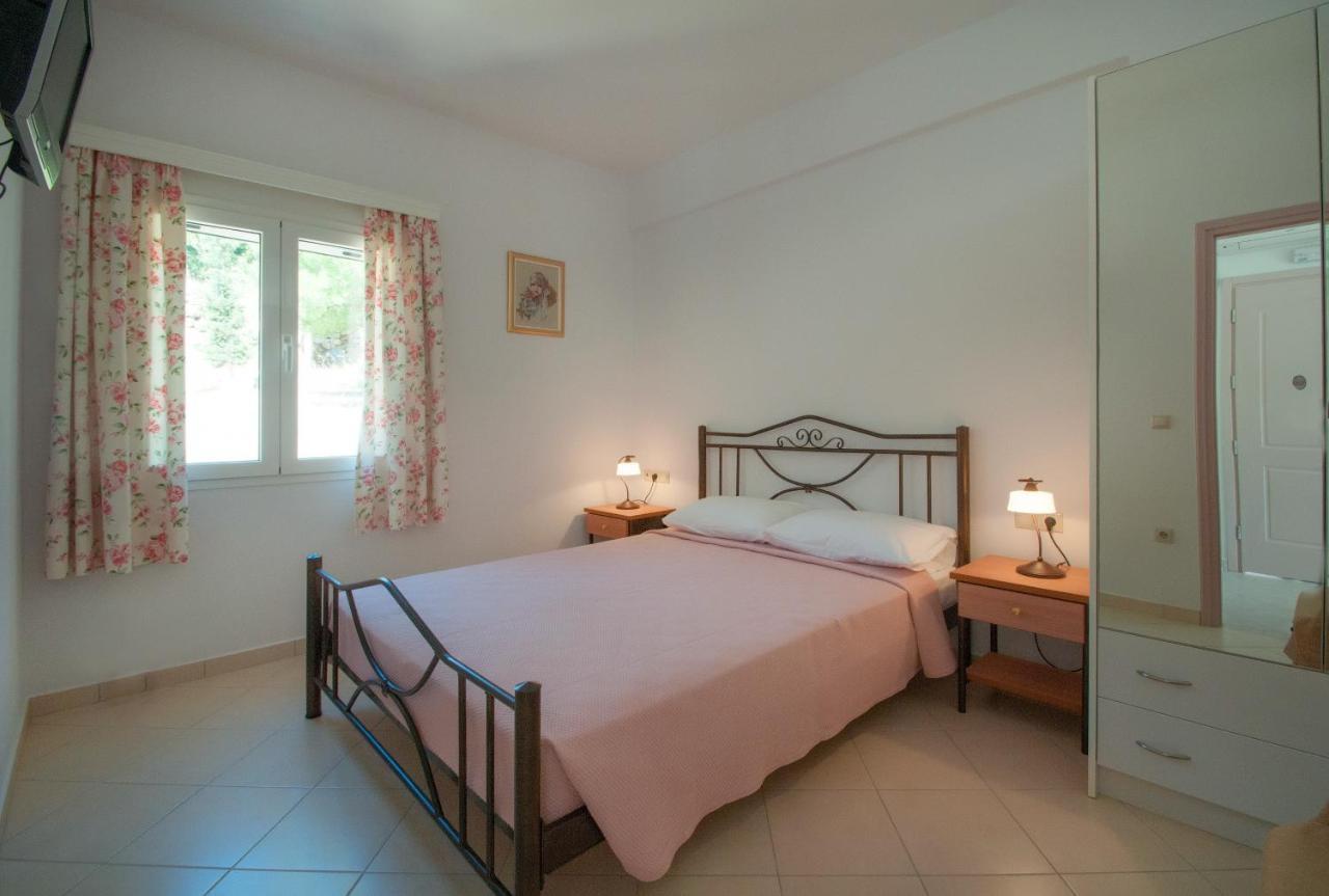 Fiordamorestudios Manitochori Ngoại thất bức ảnh